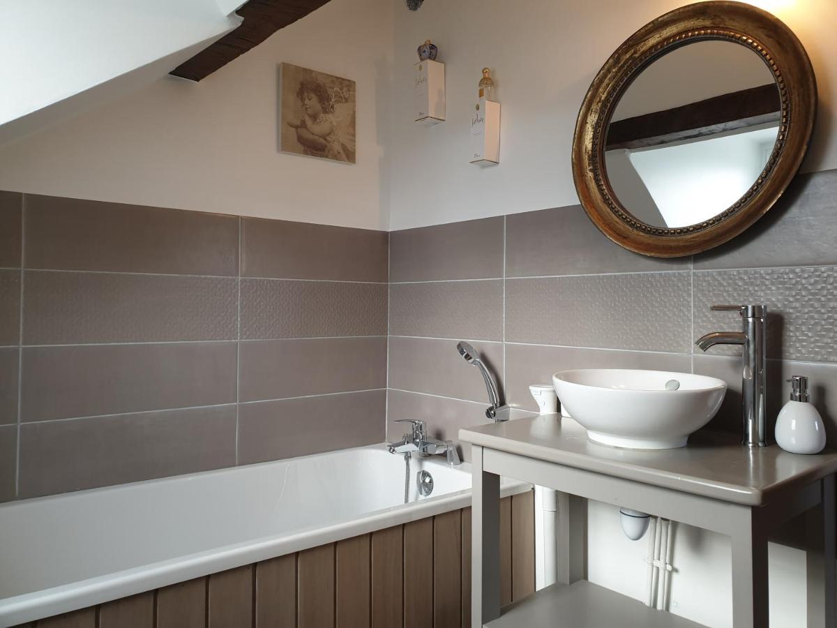 D'Anciennes "Chambres De Bonnes" Honfleur Ngoại thất bức ảnh